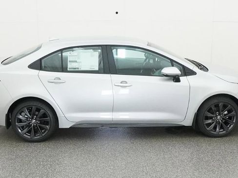 New 2026 Toyota Corolla SE FWD image 11