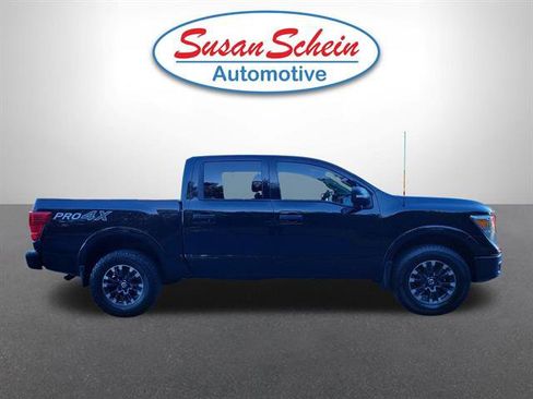 Used 2018 Nissan Titan PRO-4X image 25