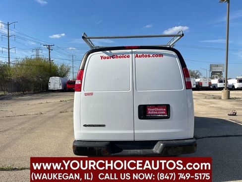 Used 2016 Chevrolet Express 2500 RWD image 4