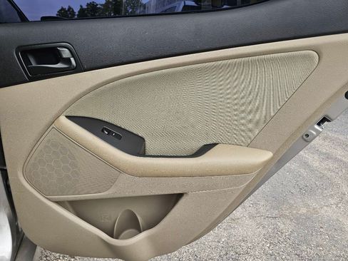 Used 2014 Kia Optima LX FWD image 32