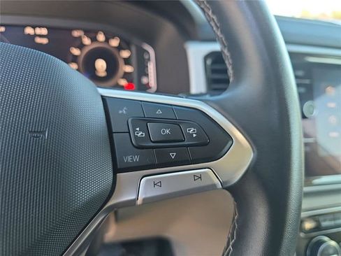 Used 2022 Volkswagen Atlas SE w/ Panoramic Sunroof Package image 23