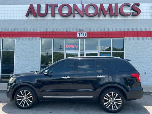 Used 2016 Ford Explorer Platinum AWD/4WD image 3