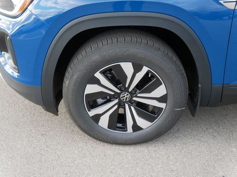 New 2026 Volkswagen Atlas Cross Sport SE image 4