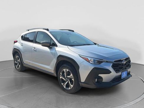 Used 2025 Subaru Crosstrek 2.5i Premium AWD/4WD image 9