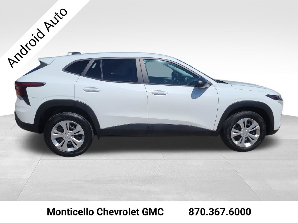 Certified 2024 Chevrolet Trax LS FWD image 8