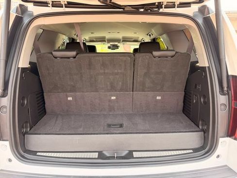 Used 2017 Chevrolet Tahoe Premier AWD/4WD image 31