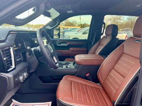 New 2026 GMC Sierra 2500 Denali Ultimate w/ Max Trailering Package image 11