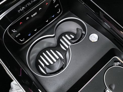 Used 2024 Mercedes-Benz Maybach S 680 4MATIC image 42