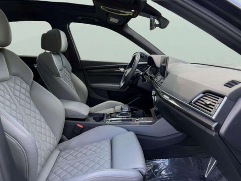 Certified 2025 Audi SQ5 Premium Plus w/ Premium Plus Package AWD/4WD image 29
