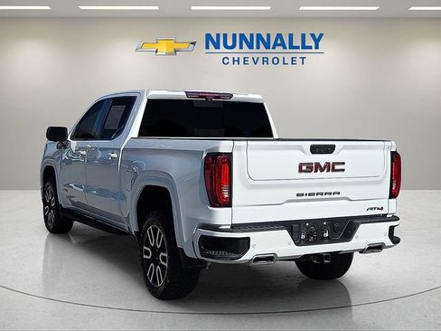Certified 2022 GMC Sierra 1500 AT4 w/ AT4 Premium Package image 3