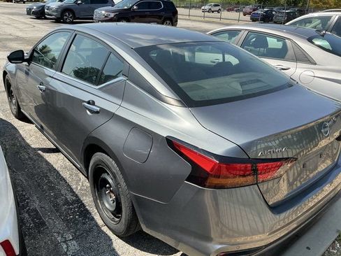Used 2023 Nissan Altima 2.5 S FWD image 9