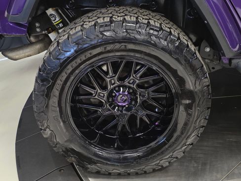 Used 2023 Jeep Wrangler Sahara w/ Safety Group image 47