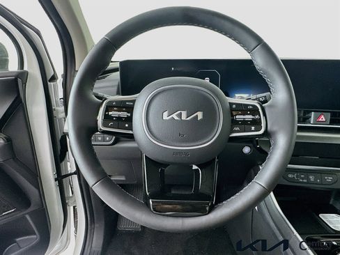 New 2026 Kia Carnival SX Prestige FWD image 7