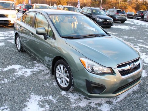 Used 2014 Subaru Impreza 2.0i Premium w/ All-Weather Package w/CVT image 4