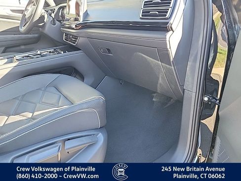 New 2026 Volkswagen Atlas Cross Sport SE image 41