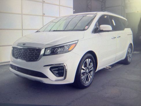 Used 2019 Kia Sedona SX FWD image 1