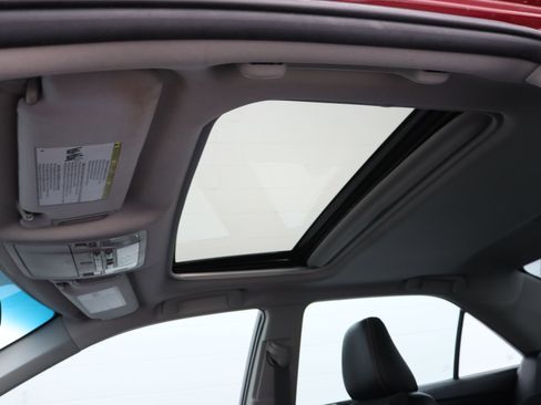 Used 2016 Toyota Camry XSE w/ Moonroof Package FWD image 28