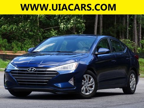 Used 2019 Hyundai Elantra SE FWD image 1