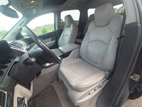 Used 2009 GMC Acadia SLT w/ Technology Package FWD image 21