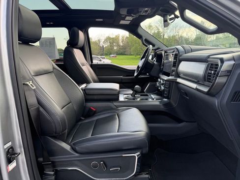 Used 2024 Ford F150 Lariat w/ Equipment Group 502A High image 17