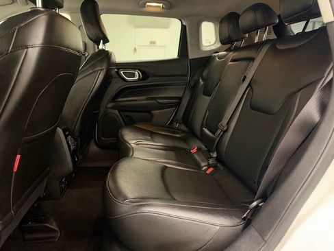 Used 2022 Jeep Compass Trailhawk w/ Trailhawk Convenience Group image 15