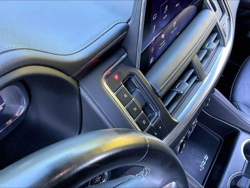 Used 2024 Chevrolet Tahoe LT AWD/4WD image 13