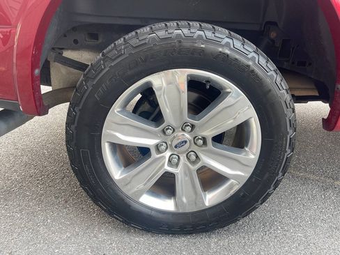 Used 2016 Ford F150 Platinum w/ Equipment Group 701A Luxury AWD/4WD image 14