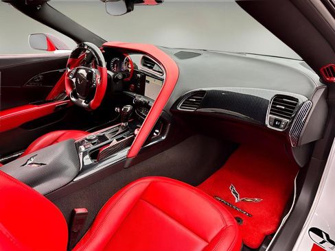 Used 2014 Chevrolet Corvette Stingray Convertible w/ 3LT Preferred Equipment Group RWD image 17