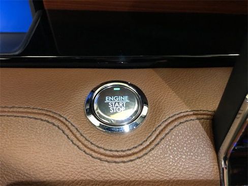 Used 2024 Lincoln Navigator Reserve image 22