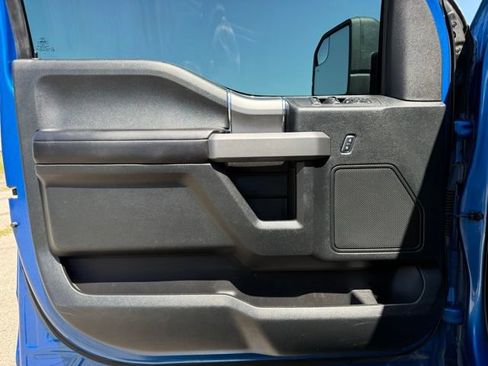 Used 2016 Ford F150 XLT w/ Equipment Group 301A Mid AWD/4WD image 17