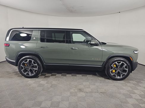 Used 2022 Rivian R1S Launch Edition image 6