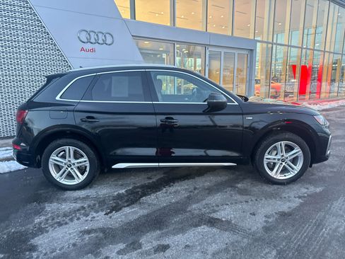 Used 2024 Audi Q5 e Premium Plus w/ Premium Plus Package image 9