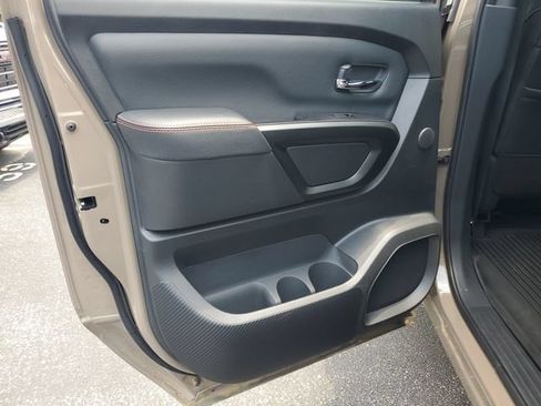 Used 2023 Nissan Titan PRO-4X w/ Pro-4x Convenience Package AWD/4WD image 25