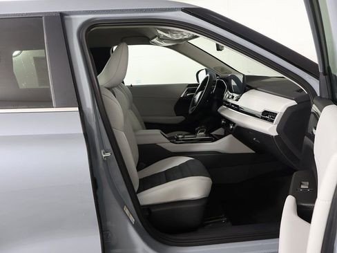 New 2026 Mitsubishi Outlander SE FWD image 29