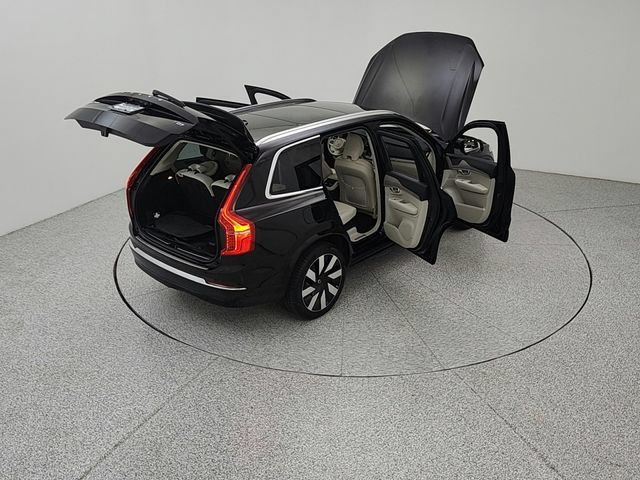 Certified 2025 Volvo XC90 T8 Plus w/ Protection Package Premier AWD/4WD image 23