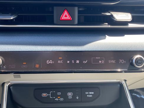 New 2026 Kia Carnival EX FWD image 19
