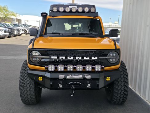 Used 2022 Ford Bronco Wildtrak image 4