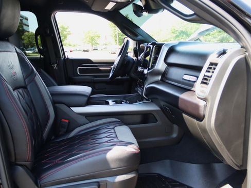 Used 2025 RAM 2500 Big Horn AWD/4WD image 49
