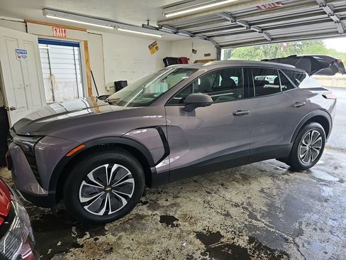 Used 2024 Chevrolet Blazer EV LT AWD/4WD image 1