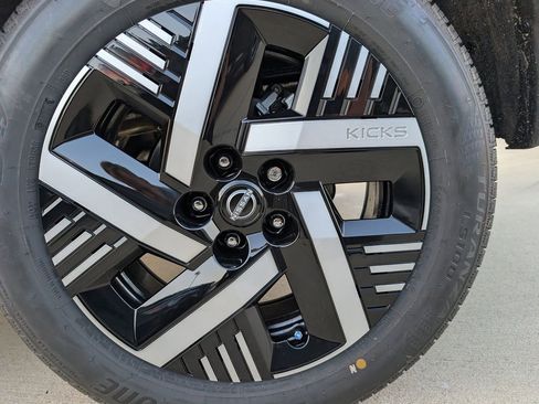New 2026 Nissan Kicks SV FWD image 6