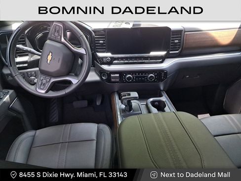 Used 2025 Chevrolet Silverado 1500 High Country w/ Technology Package image 22