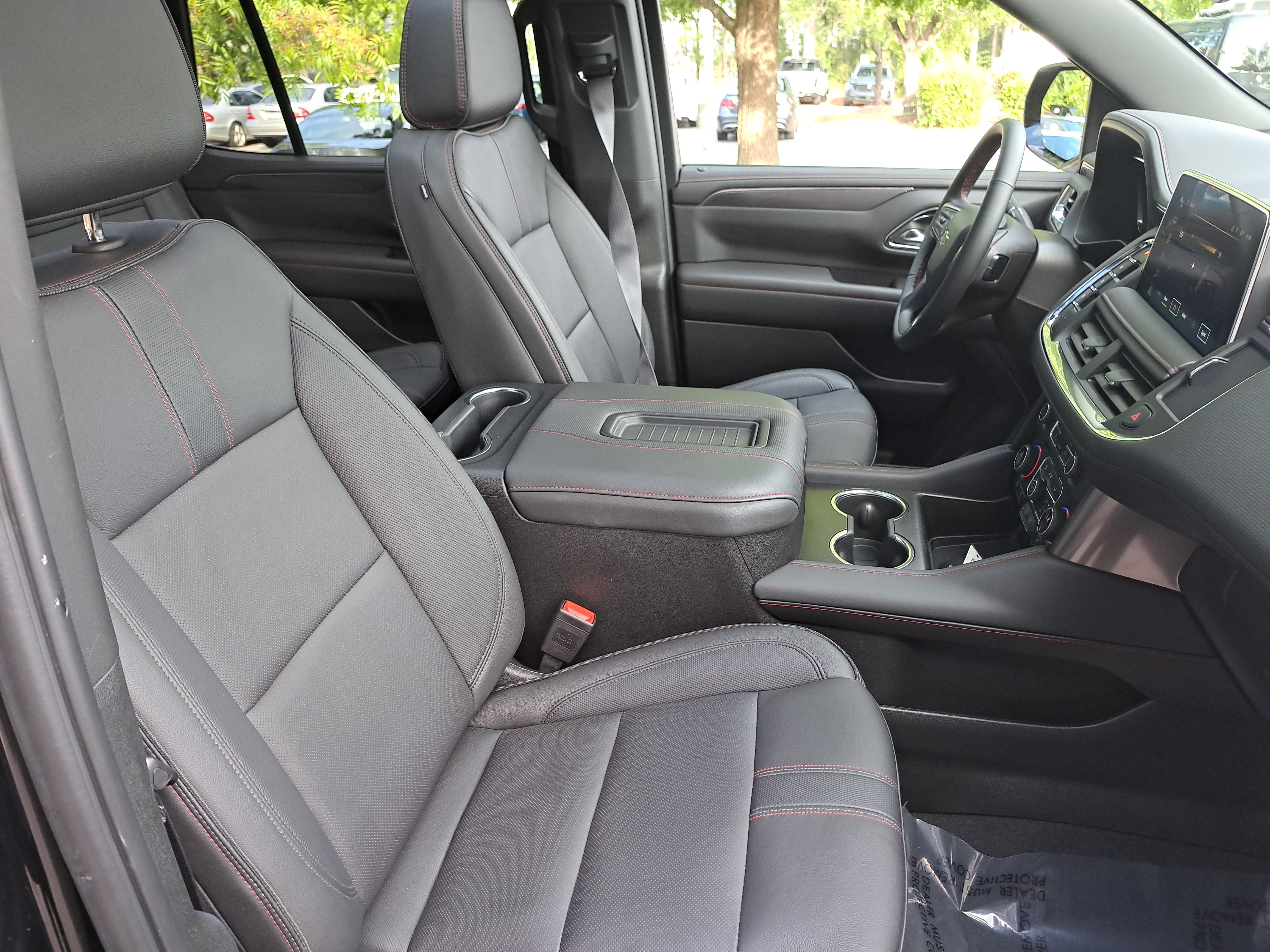 Used 2024 Chevrolet Tahoe RST w/ Luxury Package AWD/4WD image 10