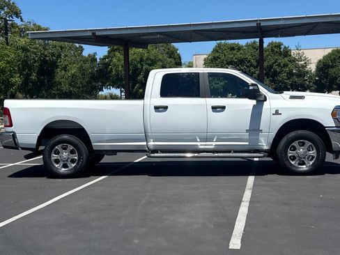 Used 2024 RAM 2500 Big Horn AWD/4WD image 10