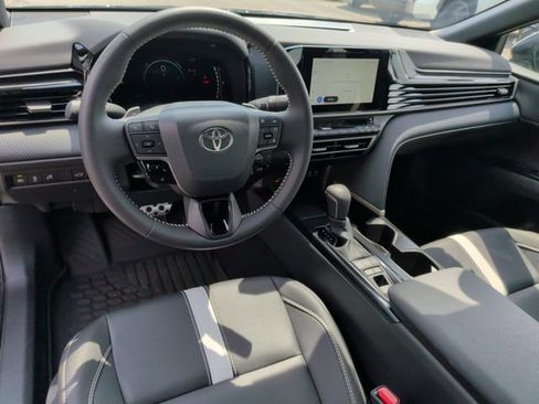 Used 2026 Toyota Camry SE FWD image 12