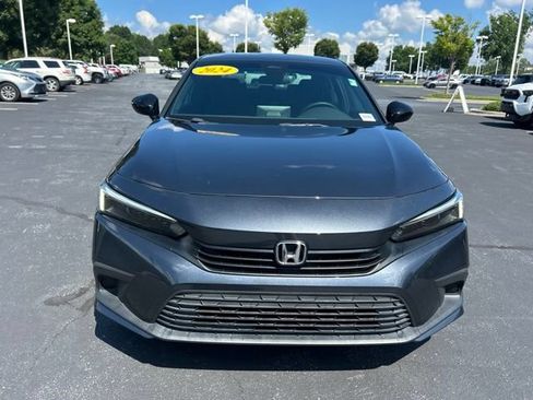 Used 2024 Honda Civic Sport image 2