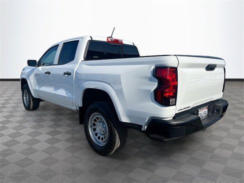 Used 2024 Chevrolet Colorado W/T w/ WT Convenience Package image 5