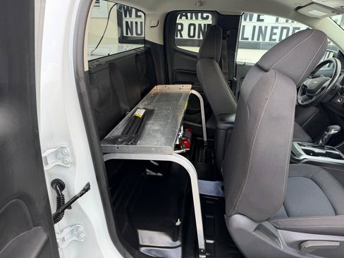 Used 2022 Chevrolet Colorado LT w/ Fleet Safety Package RWD image 20