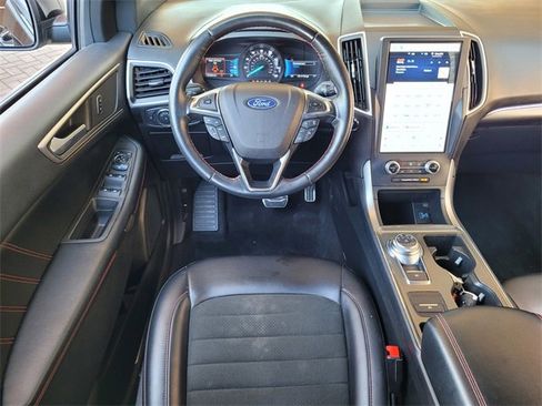 Used 2022 Ford Edge ST-Line image 19