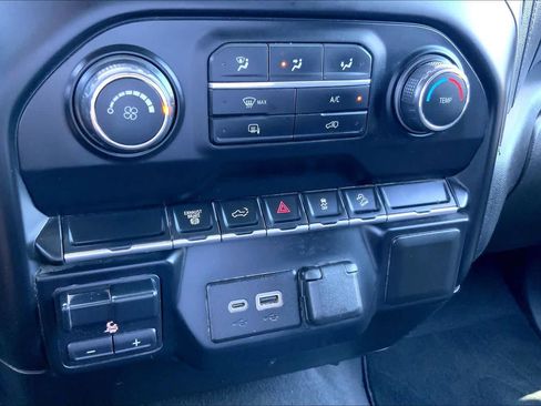 Used 2021 Chevrolet Silverado 2500 LT w/ Z71 Off-Road Package AWD/4WD image 32