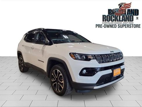 Used 2022 Jeep Compass Limited image 1